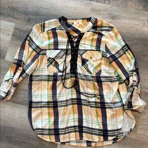 Entro Plaid Lace-Up Shirt sz l